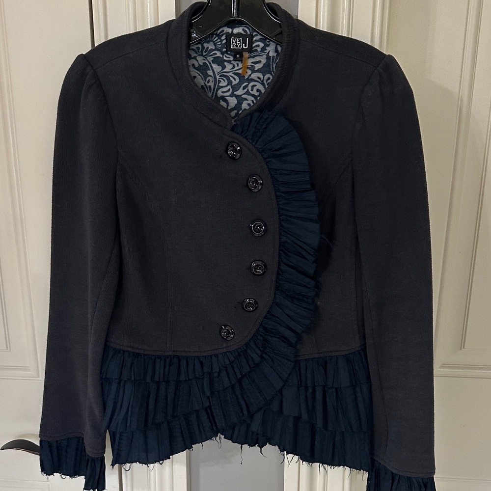 Elegant Black Ruffled Women's Jacket